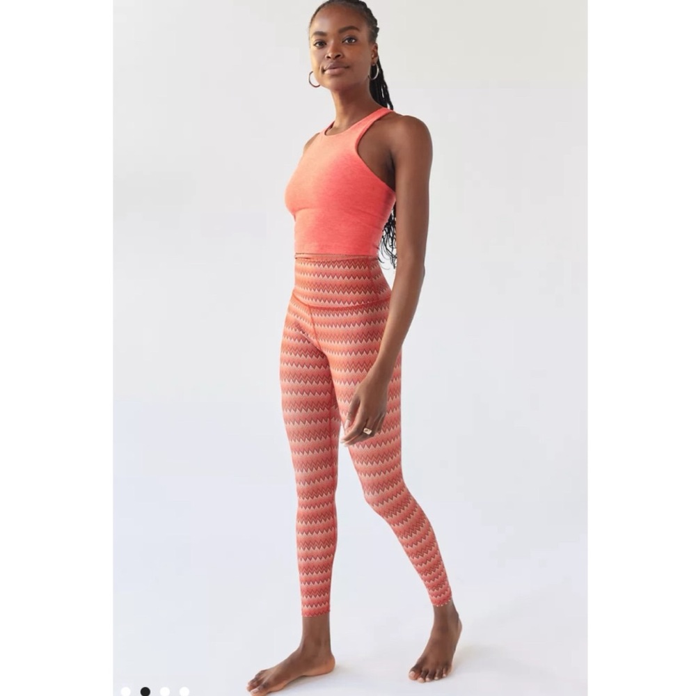 Beyond Yoga High Waisted Midi Legging in Paprika Chevron Size Small